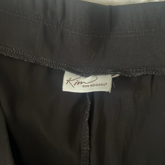 black capris - Picture 3 of 3